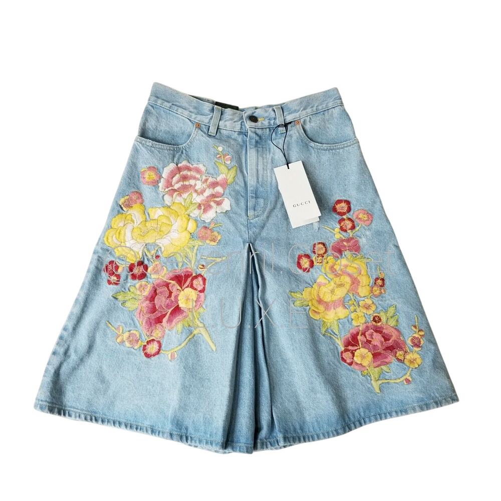 GUCCI Bermuda Denim Short Size 8 Soave Amore Wide Cut Embroidered NWT $1,980